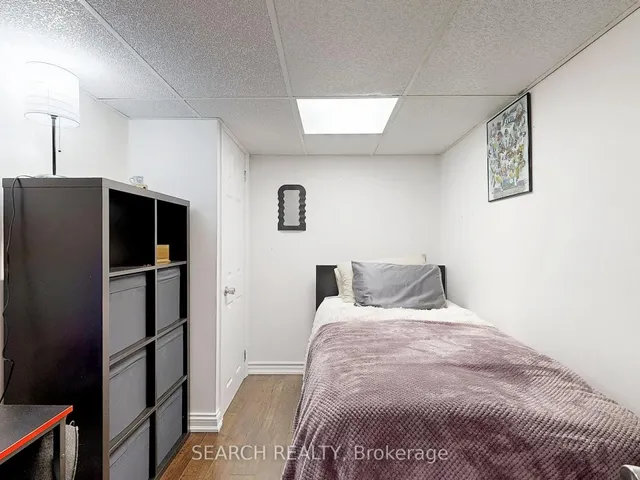 Additional image 32 of 559 Roding St