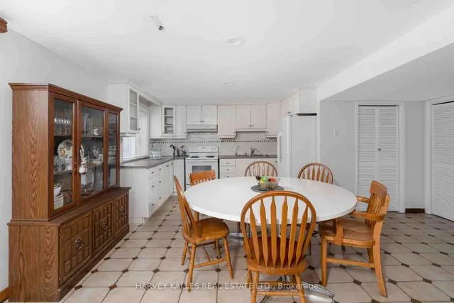 Additional image 35 of 83 Clubhouse Crt