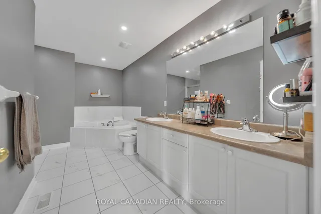 Additional image 32 of 16 Redearth Gate