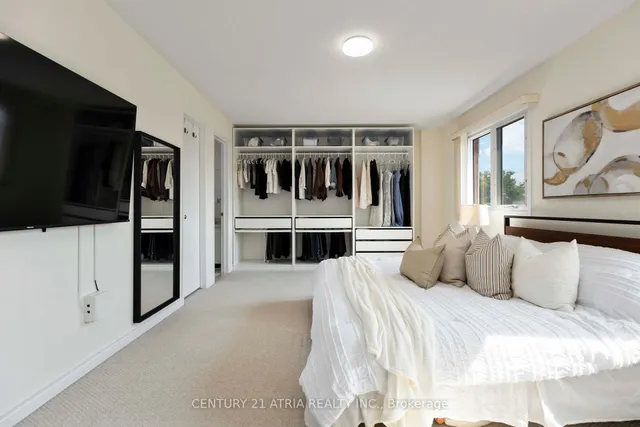 Additional image 7 of 11 Valley Centre Dr