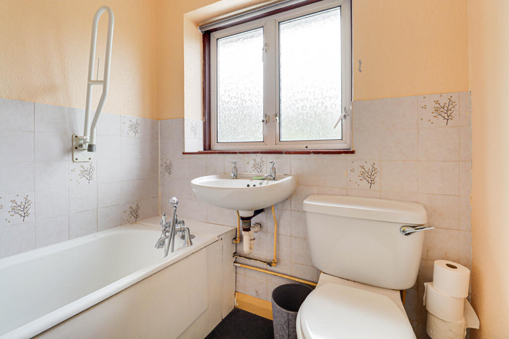 Additional image 10 of Nicholls Close, Redbourn, AL3