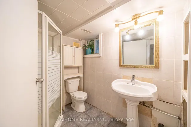 Additional image 42 of 47 Dromore Cres