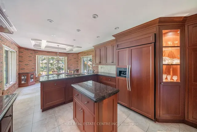 Additional image 23 of 116 Kenpark Ave