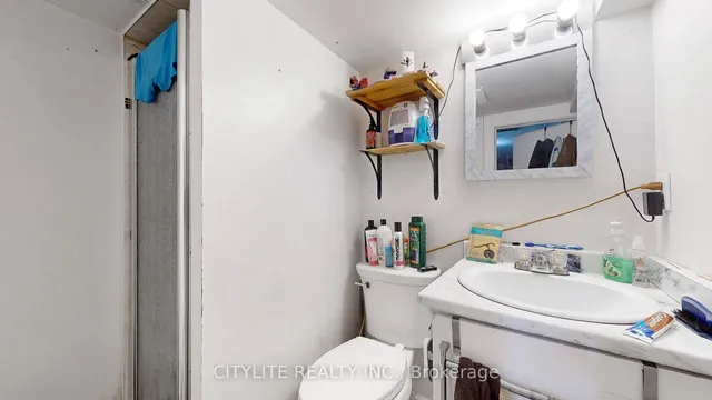 Additional image 26 of 170 Lambton Ave