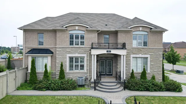 Additional image 45 of 2 Buchanan Cres