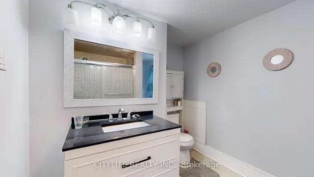 Additional image 15 of 170 Lambton Ave