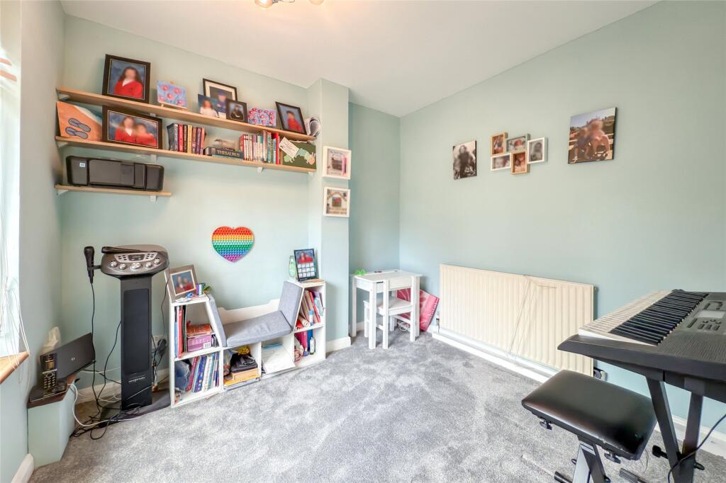 Additional image 6 of Mount Drive, Park Street, St. Albans, Hertfordshire, AL2