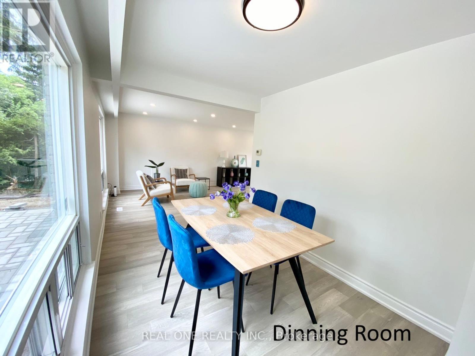 52 STALEY TERRACE|Toronto (L'Amoreaux), Ontario M1W2E7