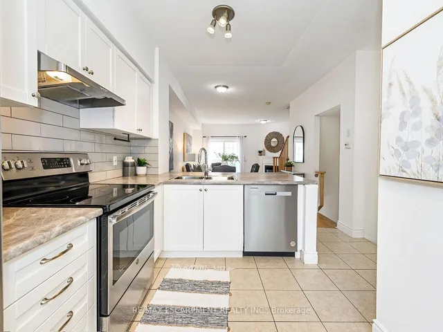 Additional image 6 of 5080 Fairview St Unit 15