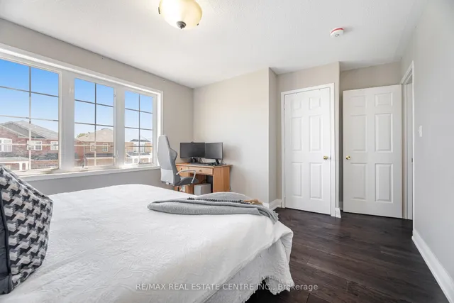 Additional image 33 of 20 Stillman Dr