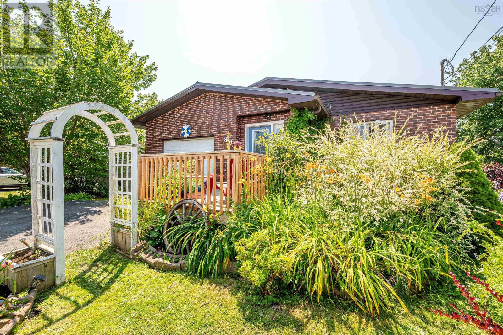 Property image for 86 La Pierre Crescent|Dartmouth, Nova Scotia B2W5C8