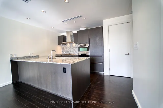 Additional image 6 of 180 University Ave Unit 4704