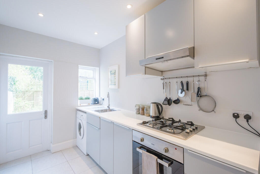 Additional image 8 of Prior Park Road - Garden flat in  Widcombe