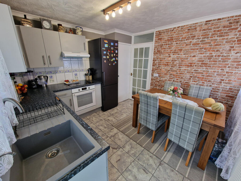 Additional image 3 of Kenmore Drive, Yeovil, Somerset, BA21 4BG