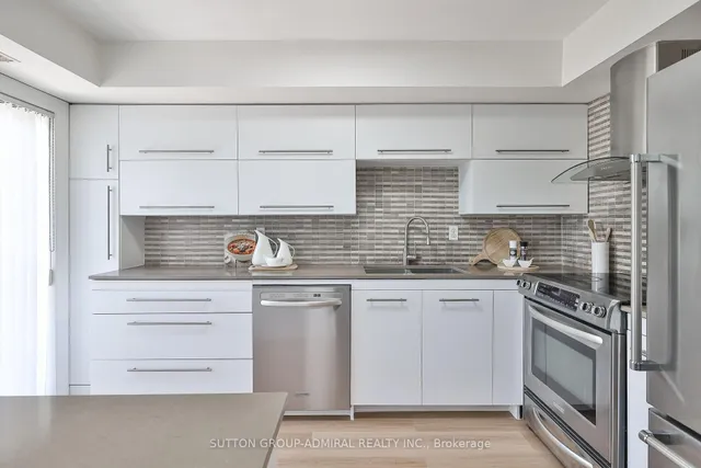 Additional image 19 of 988 Sheppard Ave Unit 10