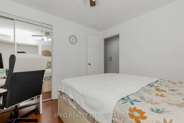 Additional image 31 of 3555 Derry Rd Unit 103