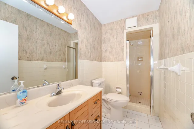 Additional image 14 of 3667 Beechollow Cres