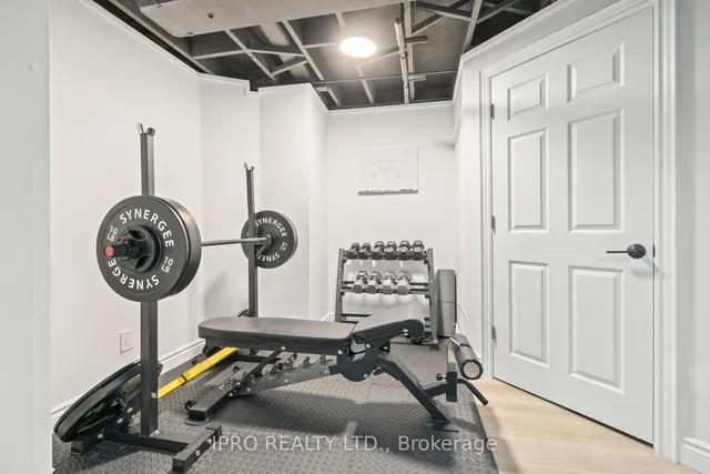 Additional image 28 of 142 Richwood Cres