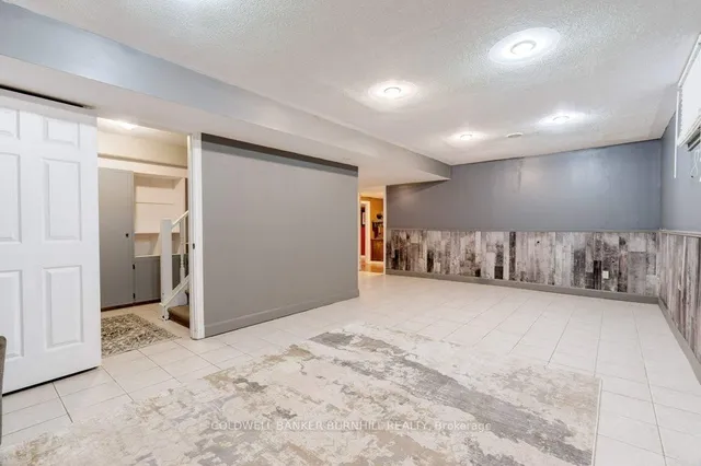 Additional image 38 of 27 Pinewoods Dr