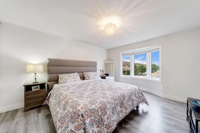 Additional image 17 of 800 PARAMOUNT Dr Unit 28