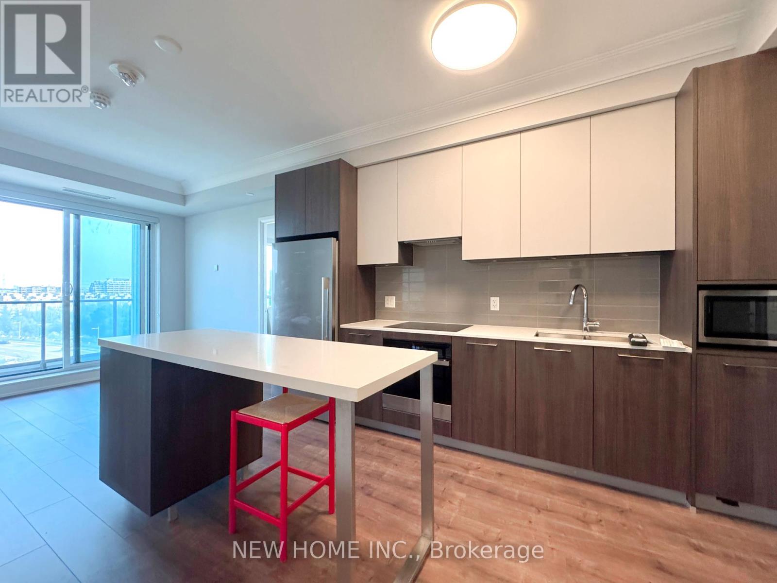 802 - 8 WATER WALK DRIVE|Markham (Unionville), Ontario L3R6L4