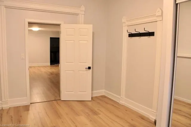 Additional image 9 of 102 Grant Ave