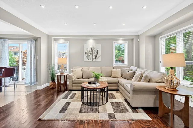 Additional image 10 of 2 Newell Crt