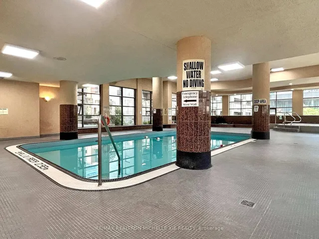 Additional image 34 of 736 Bay St Unit 1009