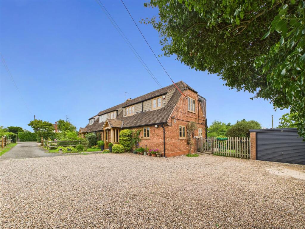 Additional image 33 of Spernal Lane, Great Alne, Alcester