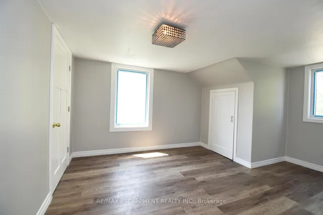 Additional image 25 of 687 Upper James St