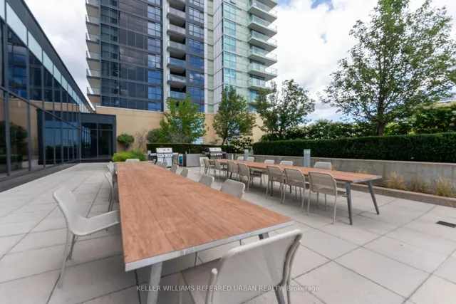 Additional image 20 of 19 Singer Crt Unit 717