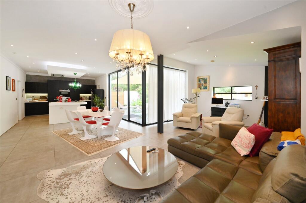 Additional image 16 of West Riding, Bricket Wood, St Albans, AL2