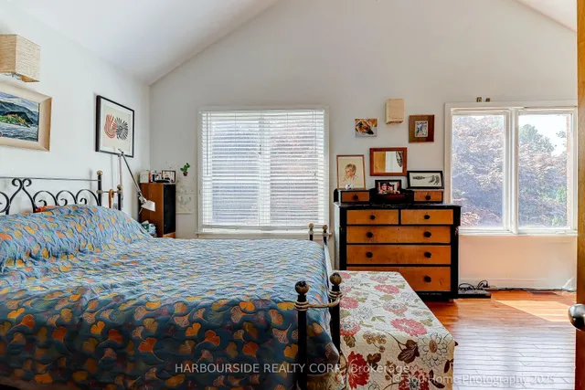 Additional image 15 of 591 Broadway Ave