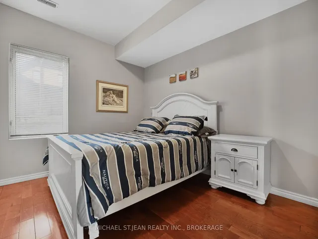 Additional image 12 of 21 Foster St