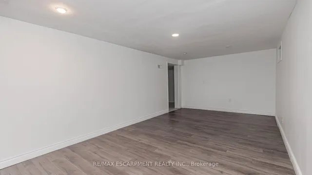 Additional image 38 of 3 Mornington Dr