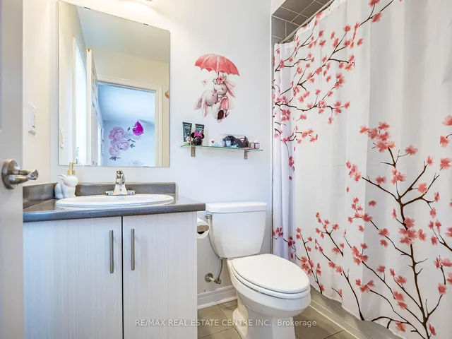 Additional image 34 of 36 Isle Royal Terr