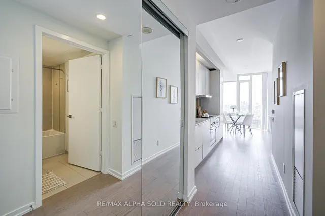 Additional image 5 of 101 Peter St Unit 3710