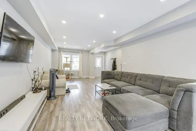 Additional image 12 of 88 Rosslyn Ave