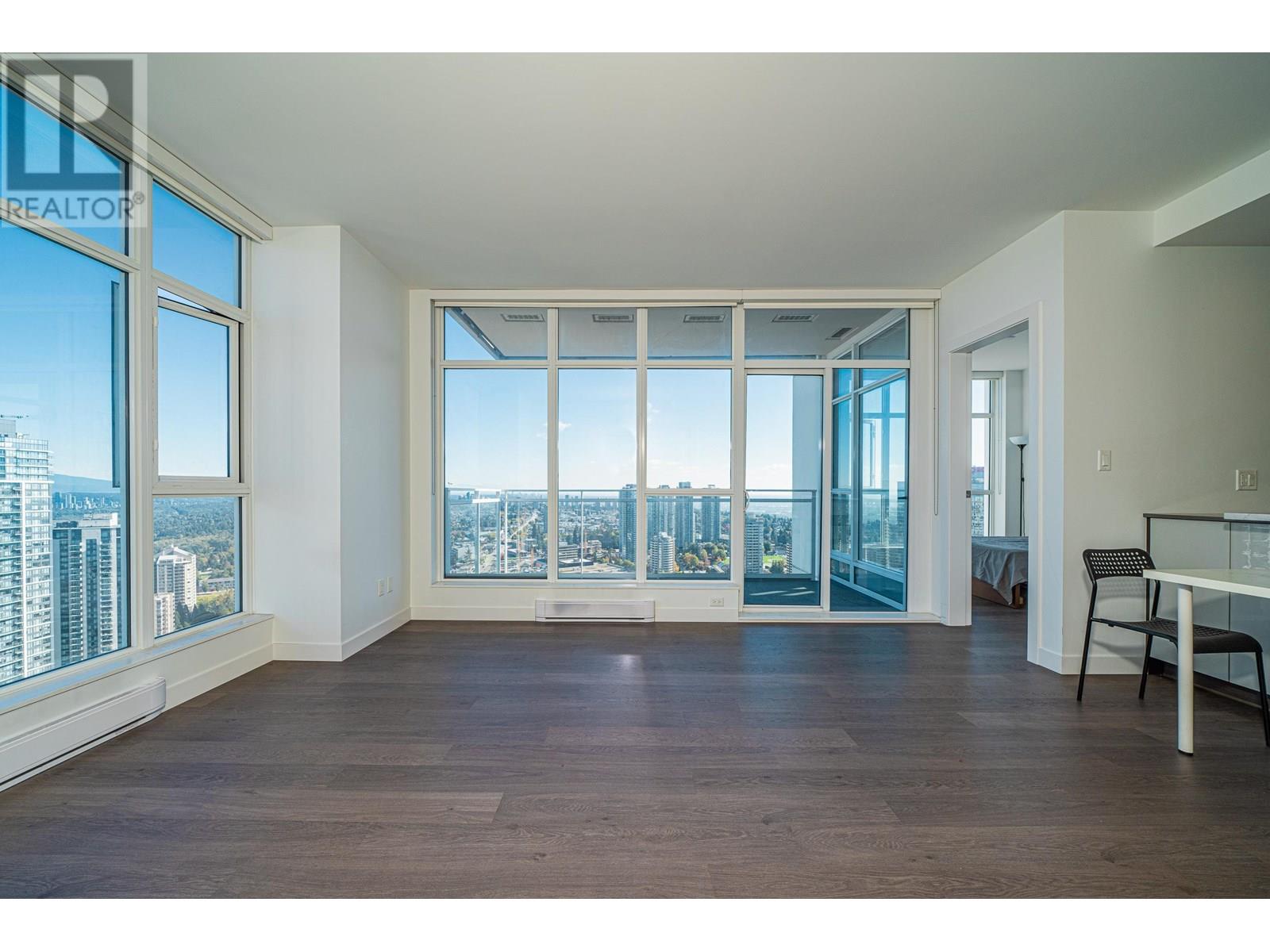 4010 4670 ASSEMBLY WAY|Burnaby, British Columbia V5H0H3