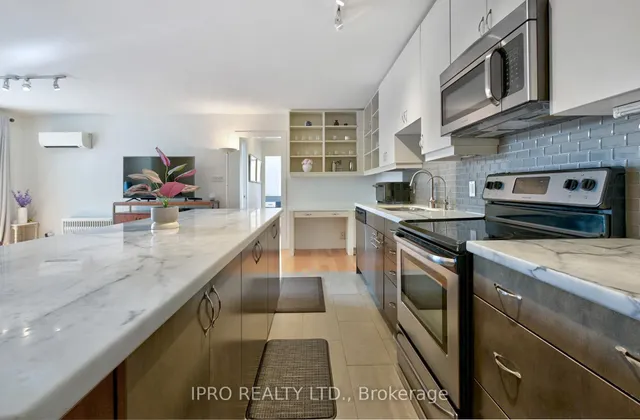 Additional image 8 of 2603 Bathurst St Unit 101