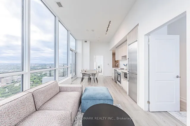 Additional image 12 of 395 Bloor St Unit 5502