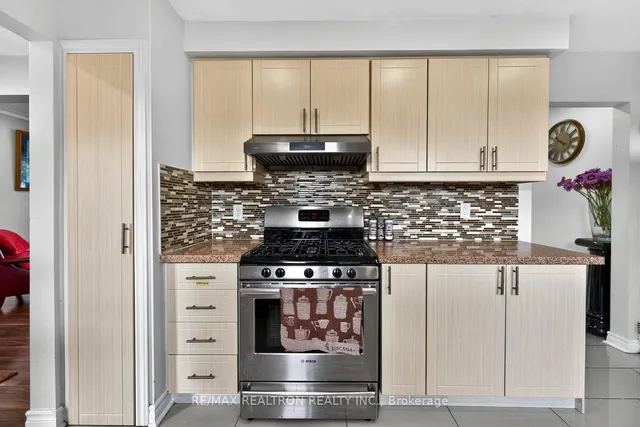 Additional image 16 of 7258 Vernor Dr