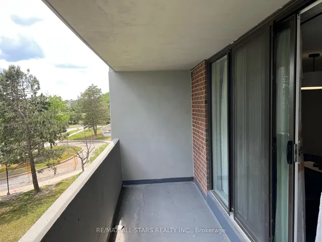 Additional image 4 of 100 Prudential Dr Unit 310