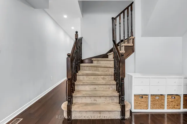 Additional image 15 of 971 Francine Cres