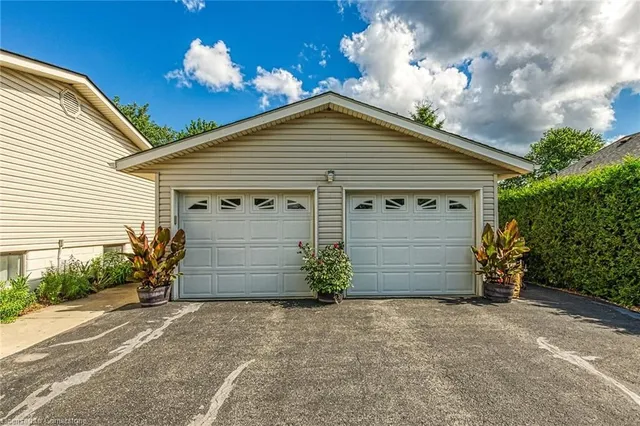 Additional image 2 of 3 Short St