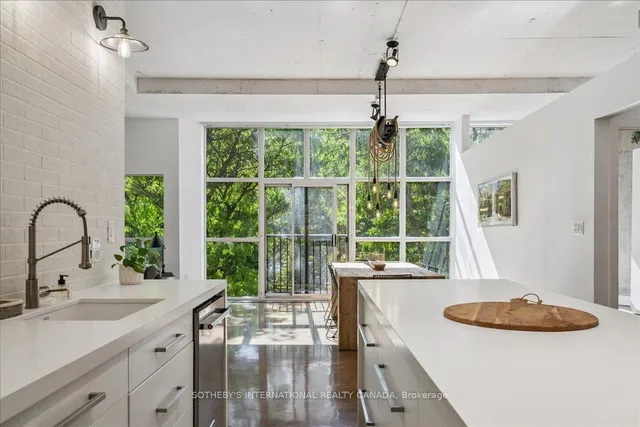 Additional image 10 of 66 Bay St Unit 301