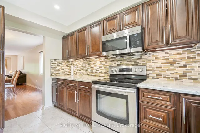 Additional image 9 of 309 Amberly Blvd