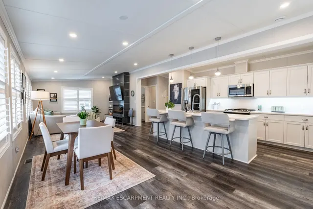 Additional image 11 of 4449 MILBUROUGH Line Unit 8 Poplar