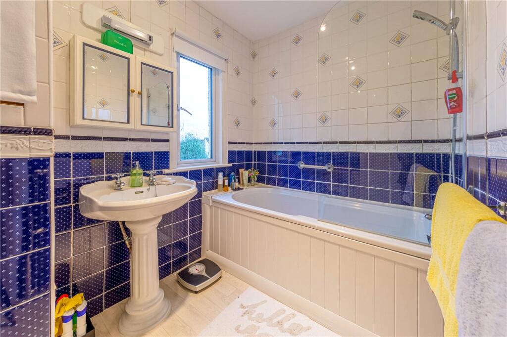 Additional image 19 of Approach Road, St. Albans, Hertfordshire, AL1