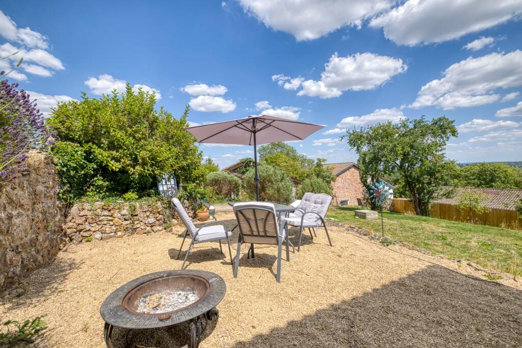 Additional image 31 of Quiet country setting